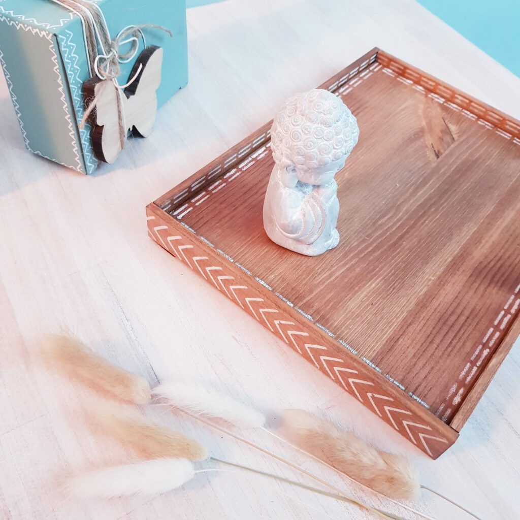 DIY Anleitung: Holz Tablett selber bauen - KreativstattAndrea